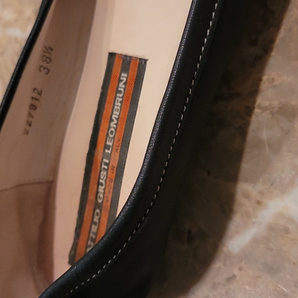 Atilio Giusti Leombruni leather shoes. Good condition. Size 8.5. - Picture 5 of 5